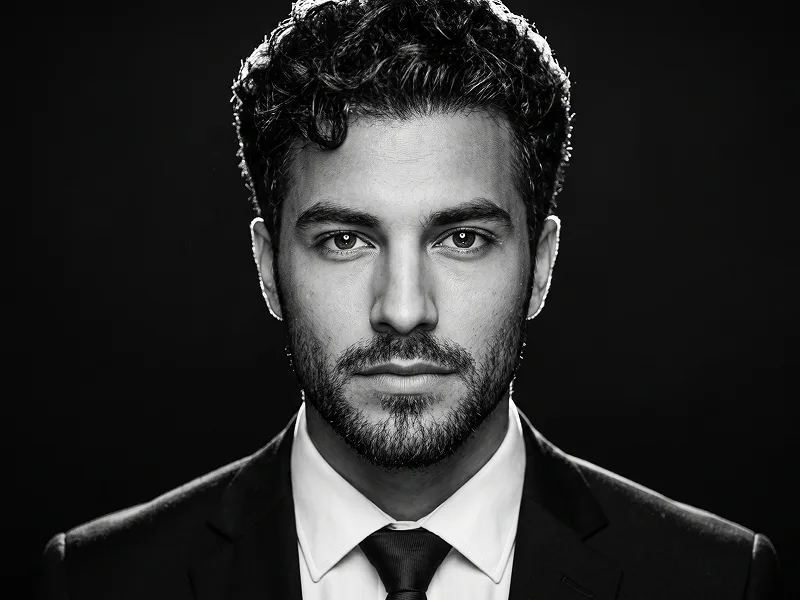 Black & White Rim Light Suit Portrait from Photo Prompt - Gemini Prompt
