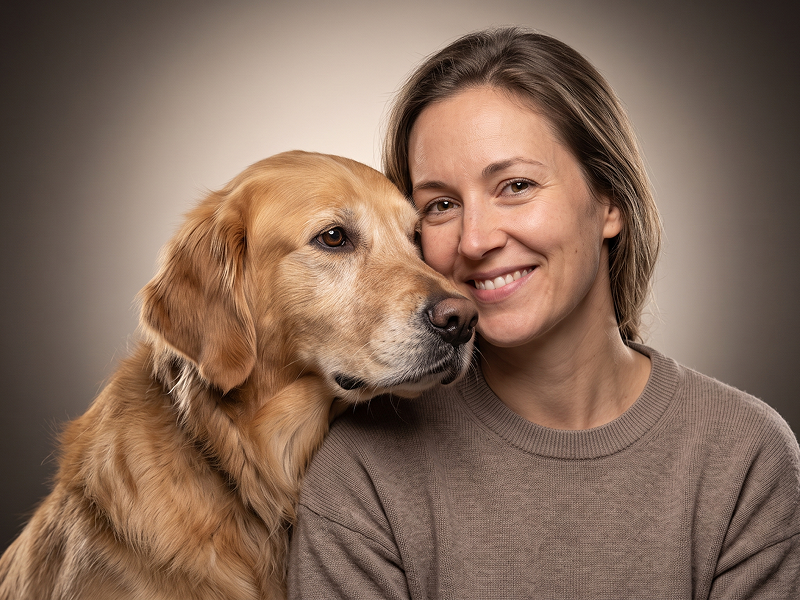 Ultra-Realistic Photo with a Pet Prompt - Gemini Prompt